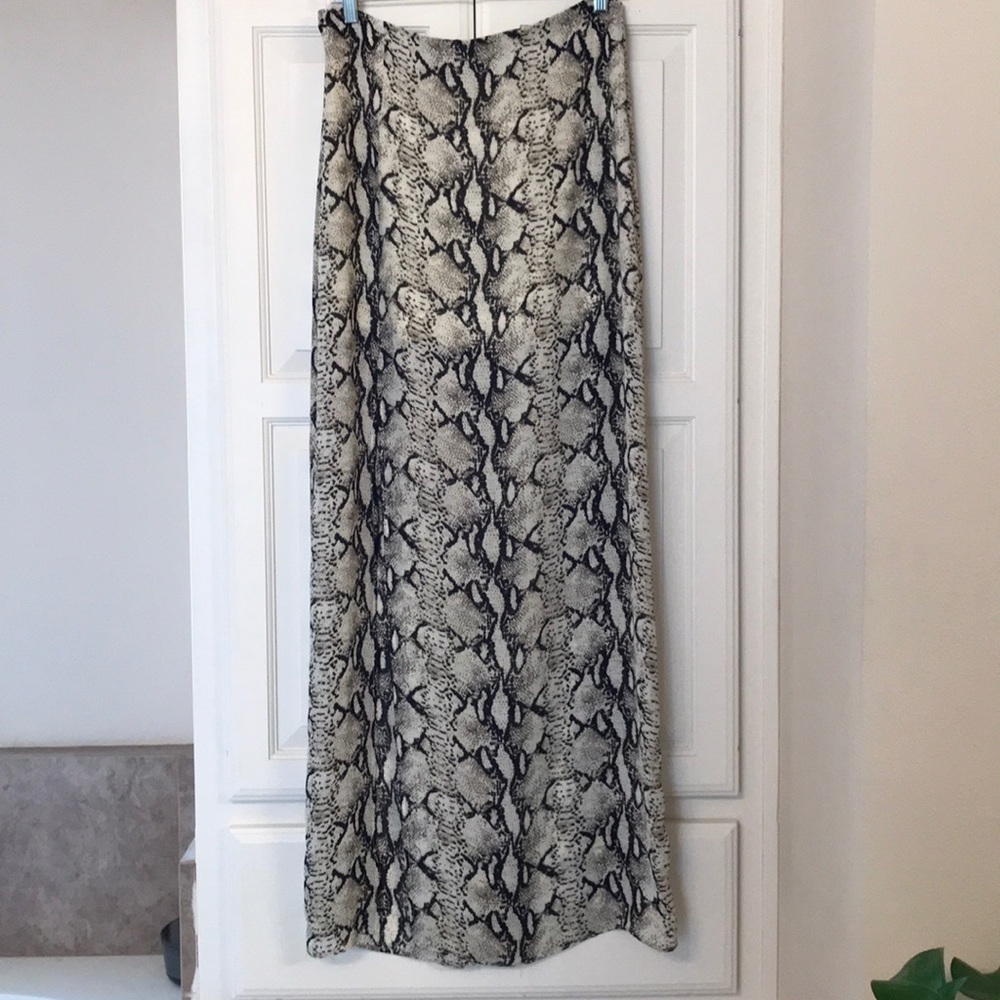 NWT Gianni Bini Snake-Print Maxi Skirt